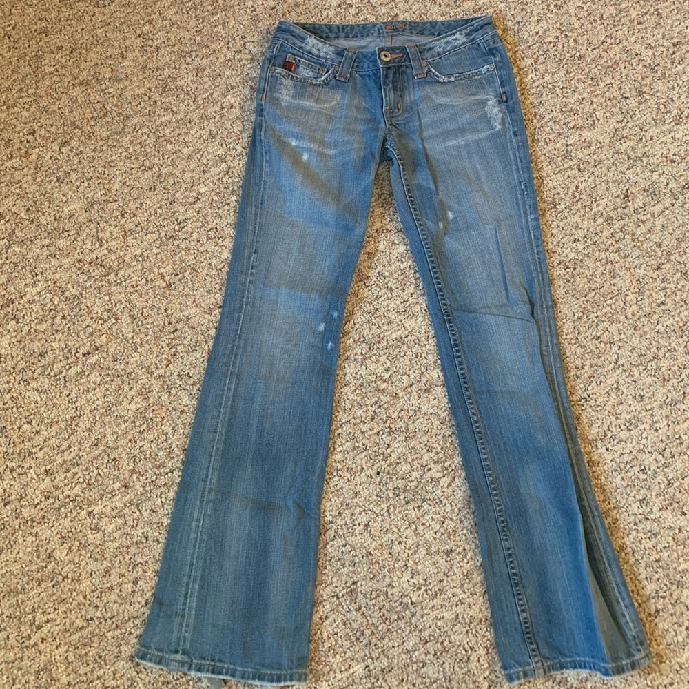 Women’s SZ 27 miss me jeans